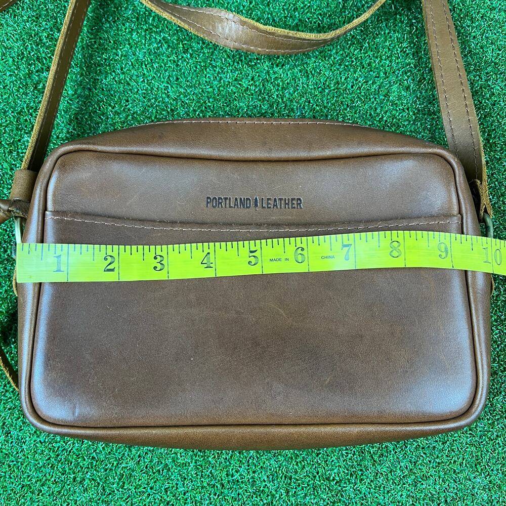 Vintage Portland Leather Brown Leather Crossbody Bag - Picture 3 of 8